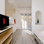 Tuscolana Blu Apartment - Grazioso Monolocale