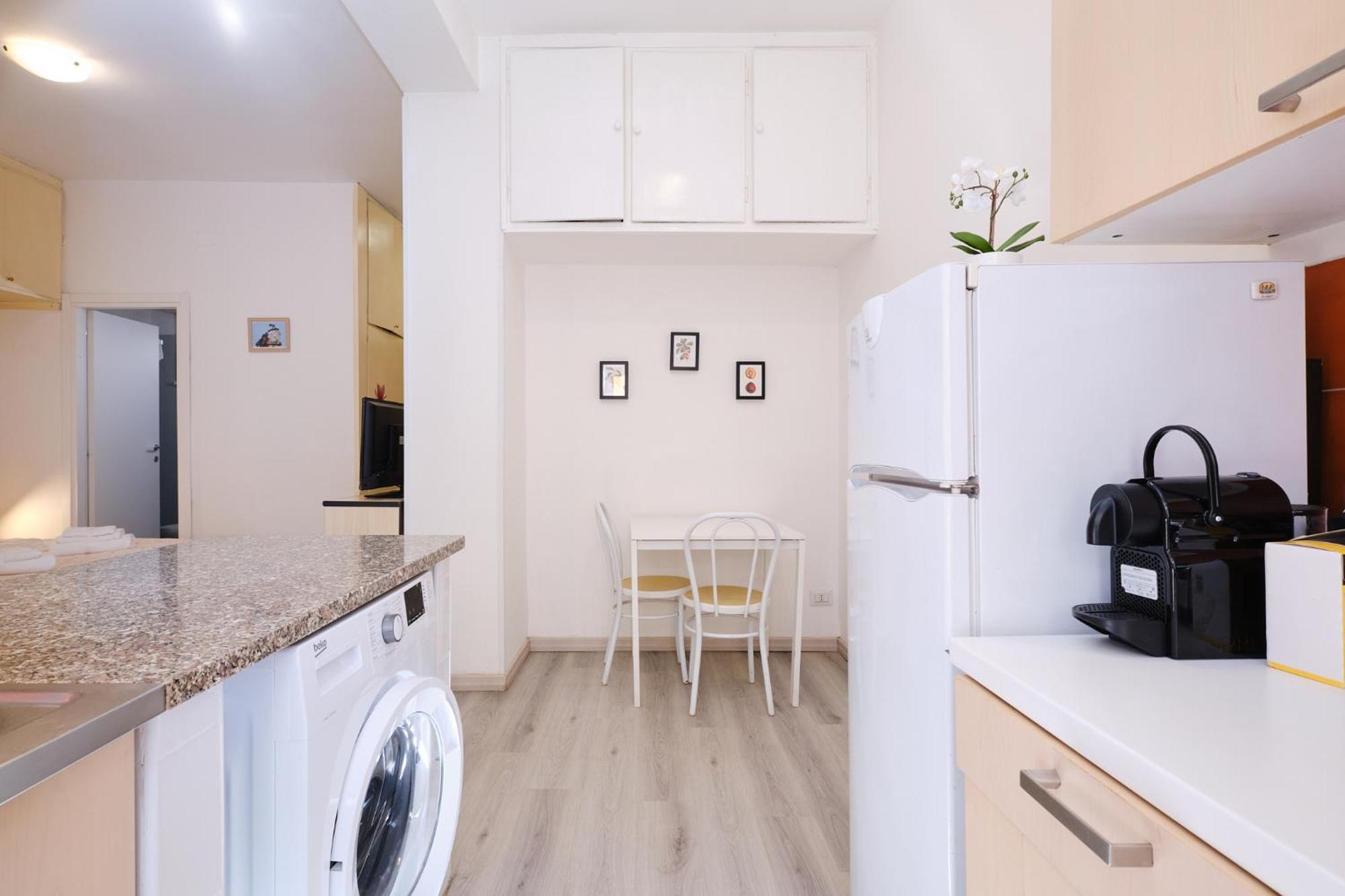 Apartment Tuscolana Blu - Grazioso Monolocale Rome