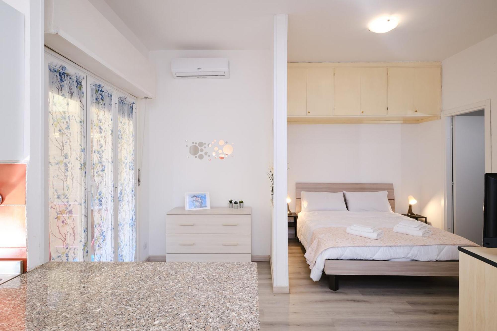 Apartment Tuscolana Blu - Grazioso Monolocale Rom